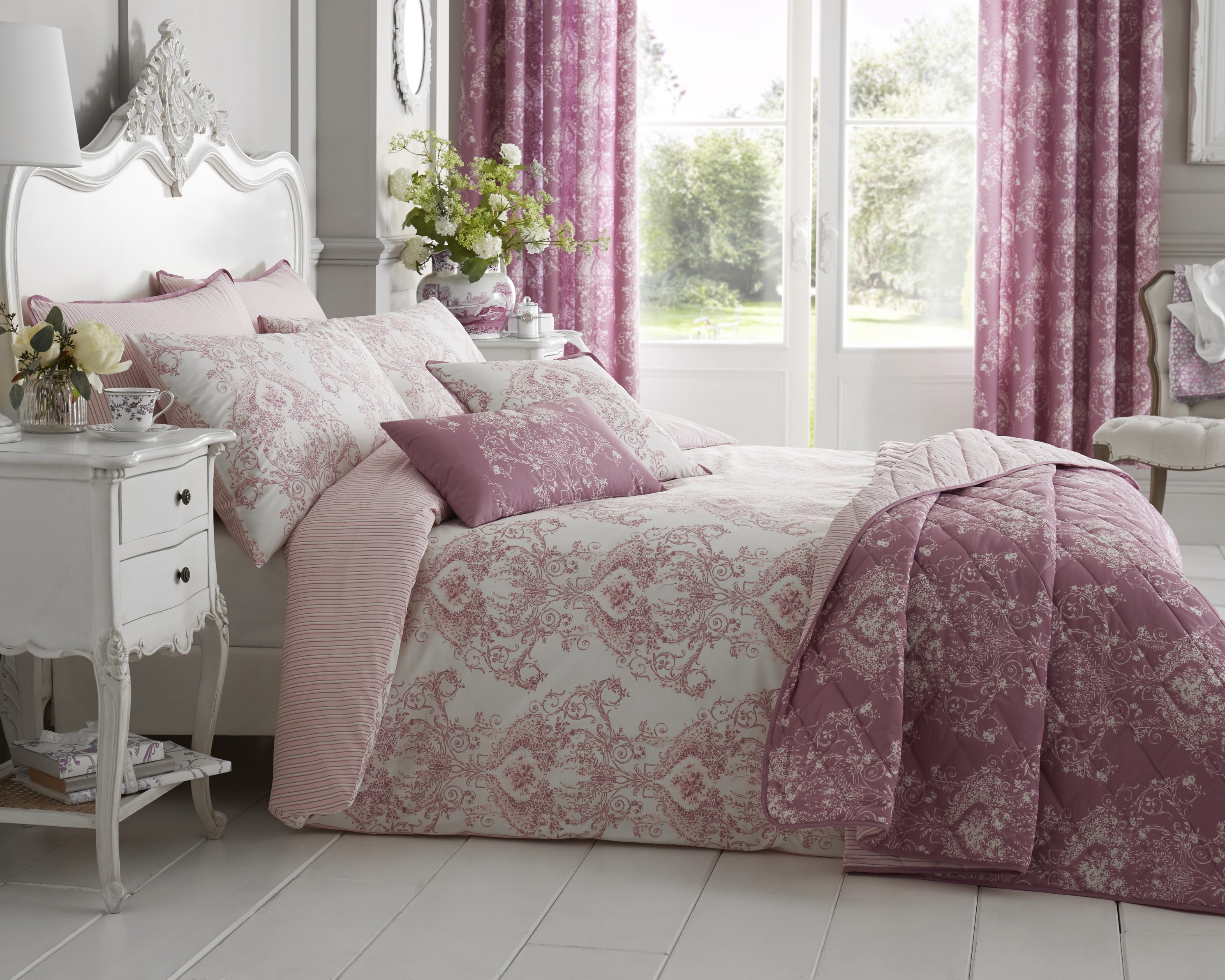 Toile 200 Thread Count Cotton Rich Duvet Cover Set Double Bed Pink